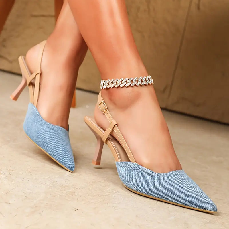 Magna Pointed Toe Kitten Heel High Heel